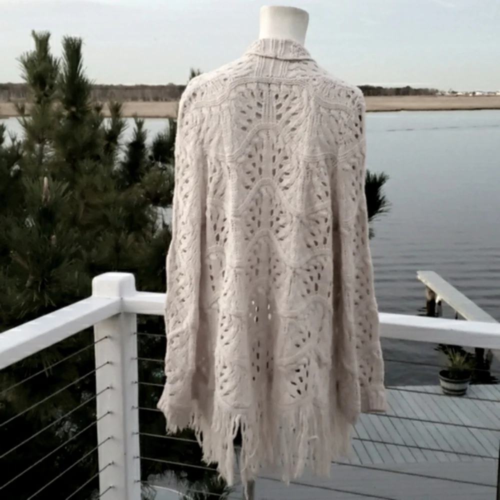 THE PARAGON Open Front Cardigan, Fringed Loose Knit Cream Color, Size L
